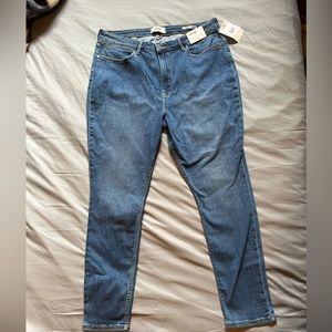Wrangler Unforgettable Skinny Jeans size 20Wx28 new with tags